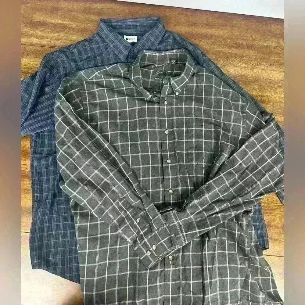 Lot of 2 men’s button up shirts. 2XL.